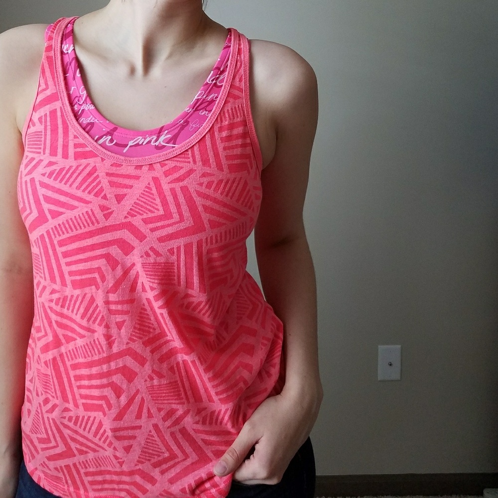 Salmon Razorback Sport Tank w/ Geometric - Picture 4 of 4
